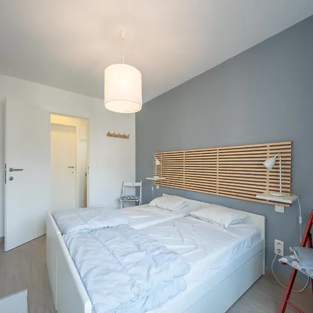 In Near The * 克诺克－海斯特